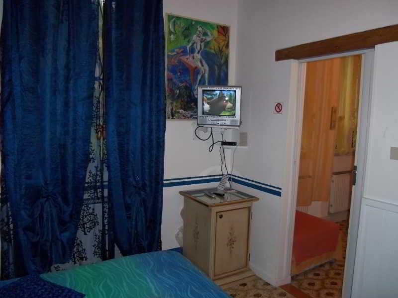 Hostel Biennale *