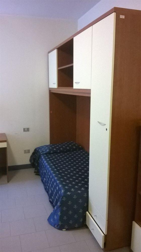 Hostal Hostel Biennale *